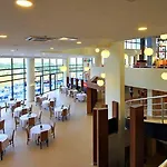 Naskon Sapphire & Resort *