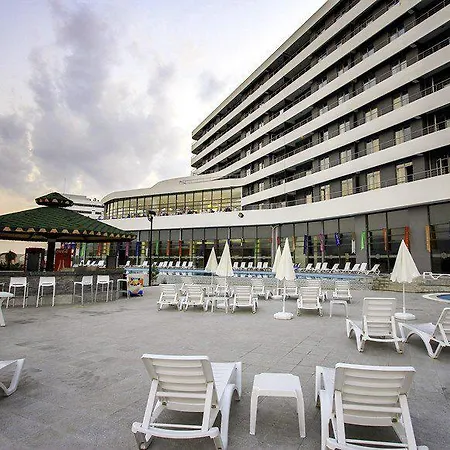 Naskon Sapphire & Resort