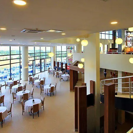 Naskon Sapphire & Resort *